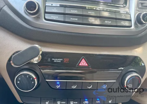 2016 Hyundai Tucson Limited z USA, uszkodzony, nr VIN KM8J33A25GU026489